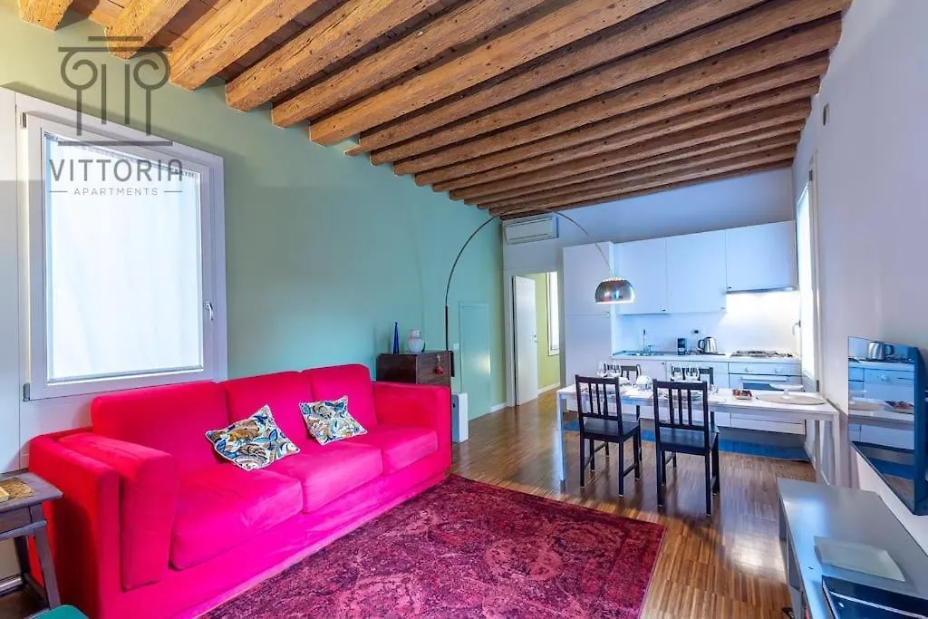 Apartment Vittoria Apartments: Soccorso Soccorsetto Vicenza